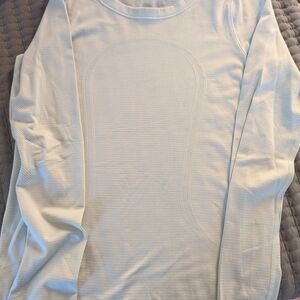 Lululemon Long Sleeve Light Green Top